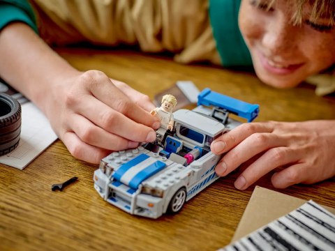 76917 - LEGO Speed Champions - Nissan Skyline GT-R (R34) z filmu „Za szybcy, za wściekli" 76917 - LEGO Speed Champions - Nissan Skyline GT-R (R34) z filmu „Za szybcy, za wściekli"