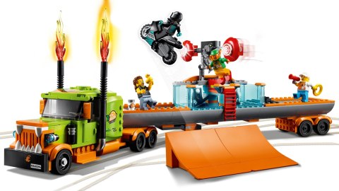60294 - LEGO City - Ciężarówka kaskaderska 60294 - LEGO City - Ciężarówka kaskaderska