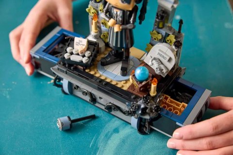 76780 - LEGO Wednesday - Figurka Wednesday Addams 76780 - LEGO Wednesday - Figurka Wednesday Addams