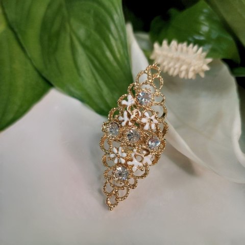 Ażurowy pierścionek z kryształkami z kolekcji Wedding Dream (R9740/1AU) Ażurowy pierścionek z kryształkami z kolekcji Wedding Dream (R9740/1AU)