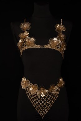 Góra od bikini z kwiatami (C23/FSH/25AU)