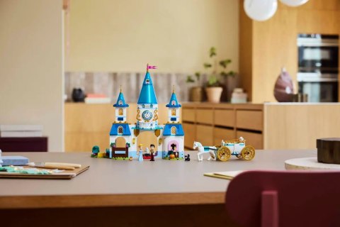 43275 - LEGO Disney - Zamek Kopciuszka i kareta 43275 - LEGO Disney - Zamek Kopciuszka i kareta