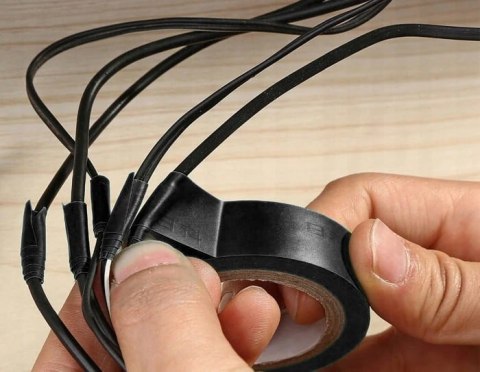 Taśma Izolacyjna PVC 10x10m Czarna - 10 sztuk Taśma Izolacyjna PVC 10x10m Czarna - 10 sztuk